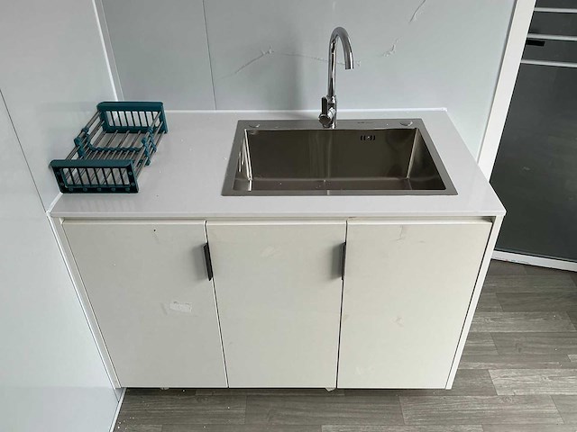 20ft kantoorunit met wc en douche - afbeelding 23 van  25