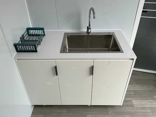20ft kantoorunit met wc en douche - afbeelding 23 van  25