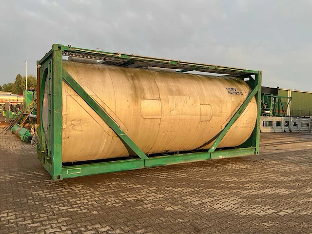 20ft tankcontainer op containerslede - afbeelding 7 van  13