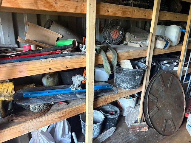 20ft zeecontainer - inclusief inhoud - opslagcontainer betonbewerking machines - afbeelding 2 van  16