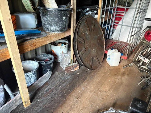 20ft zeecontainer - inclusief inhoud - opslagcontainer betonbewerking machines - afbeelding 16 van  16