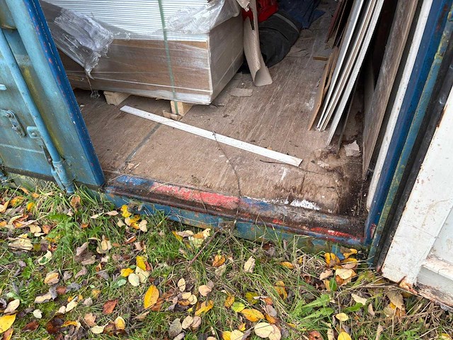 20ft zeecontainer - inclusief inhoud - opslagcontainer divers bouwmateriaal - afbeelding 4 van  7