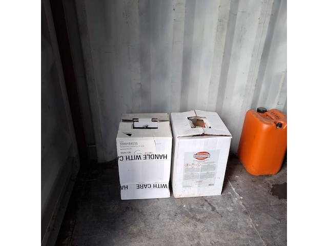 20ft zeecontainer met inhoud - afbeelding 12 van  12