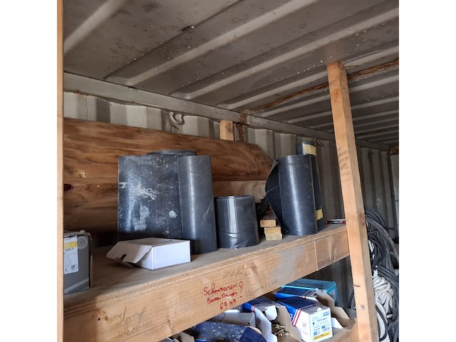 20ft zeecontainer met inhoud - afbeelding 3 van  23