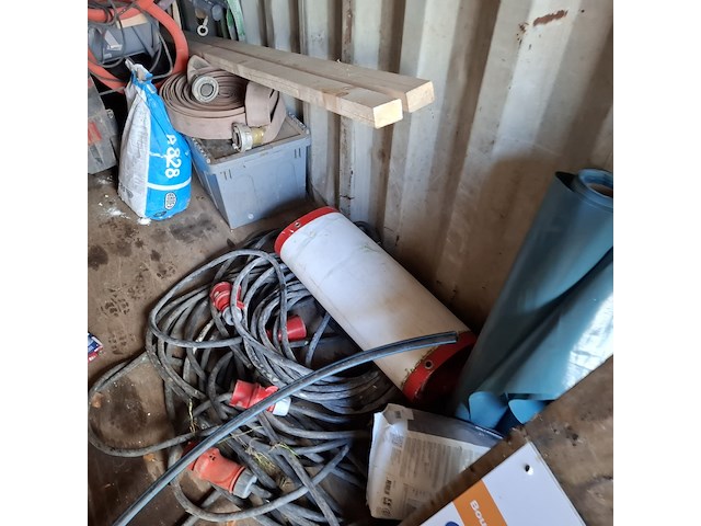 20ft zeecontainer met inhoud - afbeelding 8 van  23