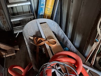 20ft zeecontainer met inhoud - afbeelding 13 van  23