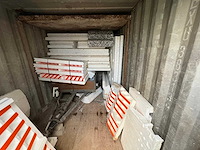 20ft zeecontainer met slede - inclusief inhoud - opslagcontainer divers bouwmateriaal - afbeelding 3 van  6