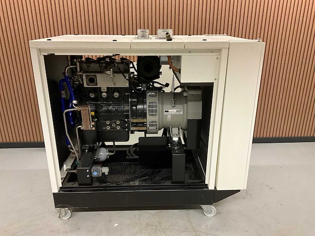 20kva biogas generator ( for parts ) - afbeelding 9 van  15