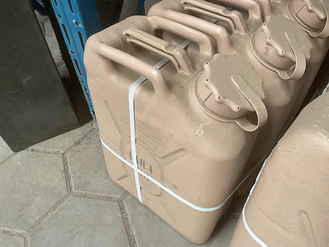 20l fuel tank (7x) - afbeelding 3 van  4