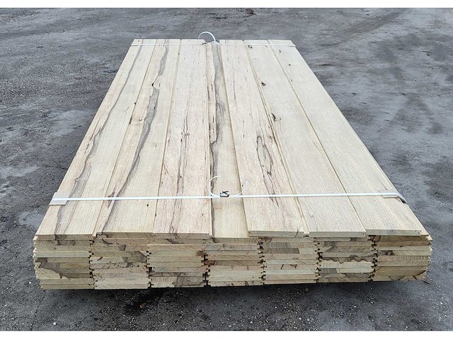 20m2 afrikaans eiken 18 x 140 mm vloerdelen, lengte 210cm ( 68x ) - afbeelding 1 van  4