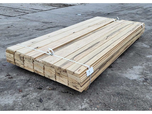 20m2 afrikaans eiken 18 x 140 mm vloerdelen, lengte 210cm ( 68x ) - afbeelding 2 van  4