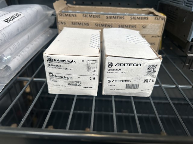 20x installatiemateriaal en elektronica w.o. siemens, aritech, phillips, interlogix - afbeelding 4 van  12