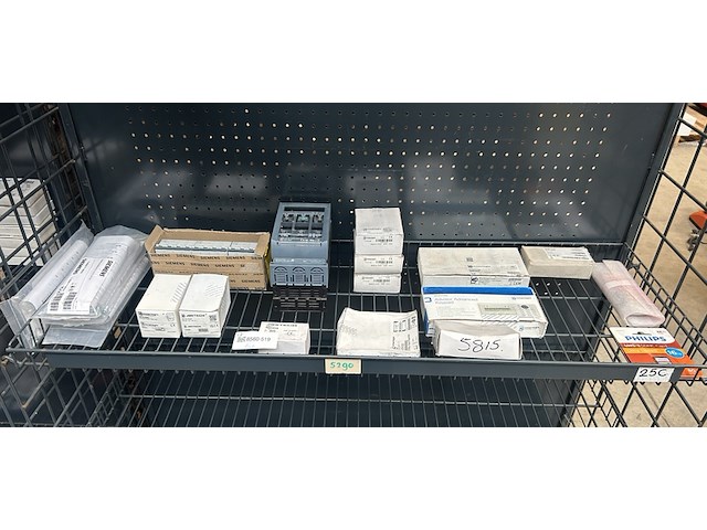 20x installatiemateriaal en elektronica w.o. siemens, aritech, phillips, interlogix - afbeelding 1 van  12
