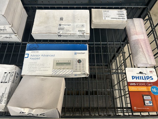 20x installatiemateriaal en elektronica w.o. siemens, aritech, phillips, interlogix - afbeelding 7 van  12