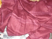 20x wintersjaal bordeaux met ruit - afbeelding 3 van  3
