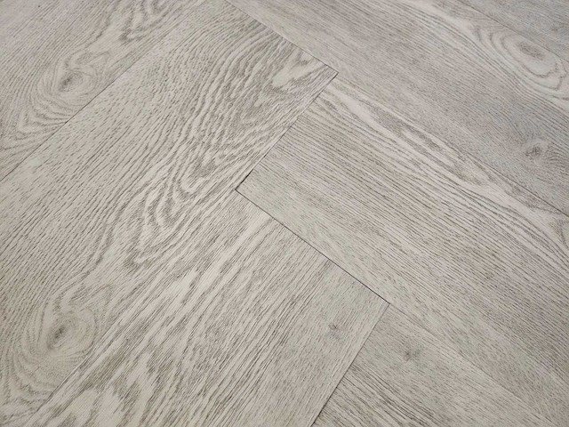 21 m2 pvc dryback visgraat - 750 x 150 x 2,5 mm - afbeelding 1 van  3