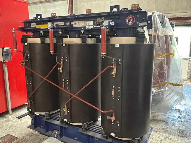 2100 kva sgb transformator 23.000 / 690-483 volt - afbeelding 1 van  13