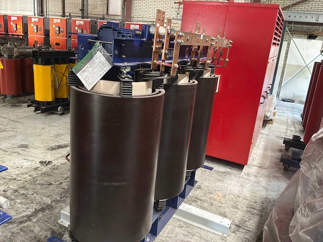 2100 kva sgb transformator 23.000 / 690-483 volt - afbeelding 8 van  13