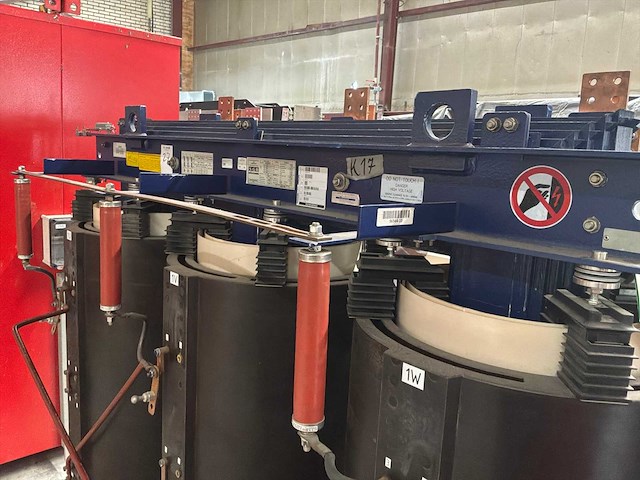 2100 kva sgb transformator 23.000 / 690-483 volt - afbeelding 9 van  13