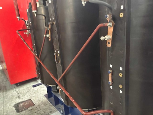 2100 kva sgb transformator 23.000 / 690-483 volt - afbeelding 10 van  13