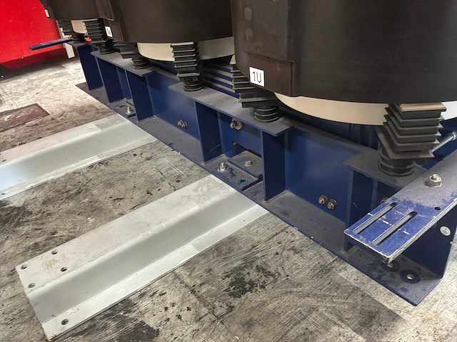 2100 kva sgb transformator 23.000 / 690-483 volt - afbeelding 11 van  13
