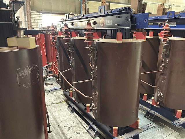 2100 kva sgb transformator 23.000/689-482 volt dry type - afbeelding 1 van  10