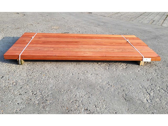 21x padouk planken 21 x 140mm , lengte 215 cm (6.3m2) - afbeelding 2 van  5
