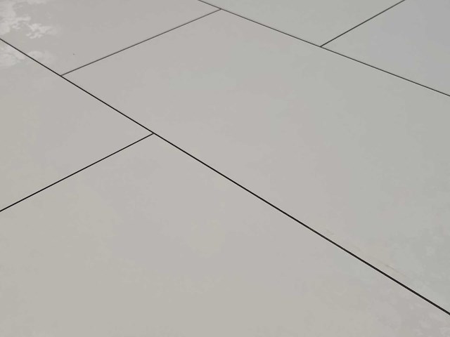 22 m2 laminaat plank - 1184 x 320 x 7,7 mm - afbeelding 1 van  3