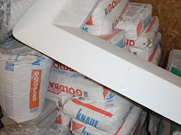 22 zakken knauf goldband op pallet. - afbeelding 2 van  2