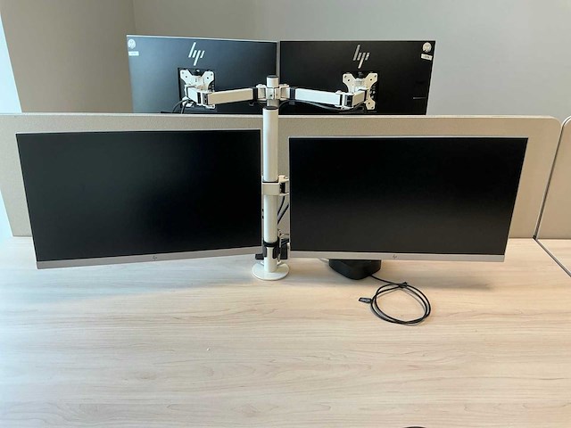 22x hp monitor met 11 dockingstations - afbeelding 15 van  15