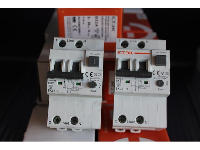 23 aardlekautomaten w.o. etec elk5-63. b32. 1-polig. 30ma. - afbeelding 3 van  3