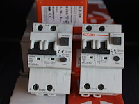 23 aardlekautomaten w.o. etec elk5-63. b32. 1-polig. 30ma. - afbeelding 3 van  3