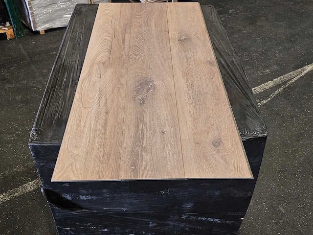 23 m2 laminaat watervast plank - 1285 x 192 x 12 mm - afbeelding 3 van  3