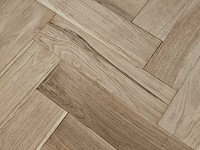 23 m2 parket eiken visgraat - 350 x 91 x 21 mm - afbeelding 1 van  2