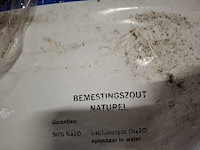 23 zak a 25kg strooizout - afbeelding 5 van  5