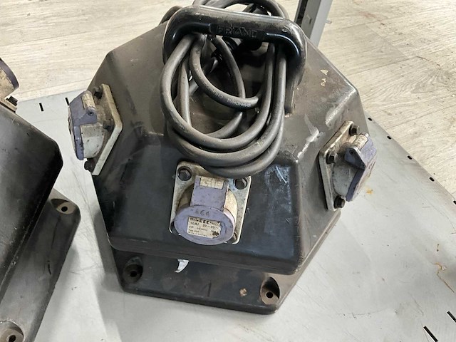 230 v - 24 v omvormer (2x) - afbeelding 3 van  3