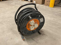 230v 3-weg kabelhaspel - afbeelding 1 van  2
