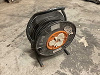 230v 3-weg kabelhaspel - afbeelding 1 van  1