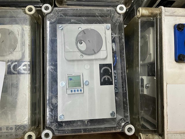 230v kast met schemerschakelaar en timer (15x) - afbeelding 2 van  3