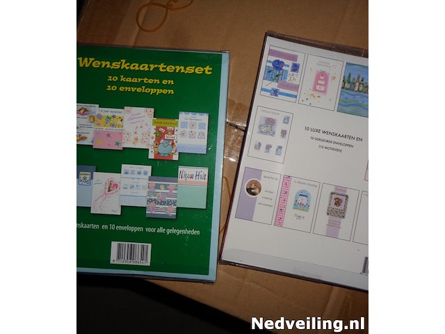 24 boxen met 10 luxe wenskaarten met envelop - afbeelding 2 van  3