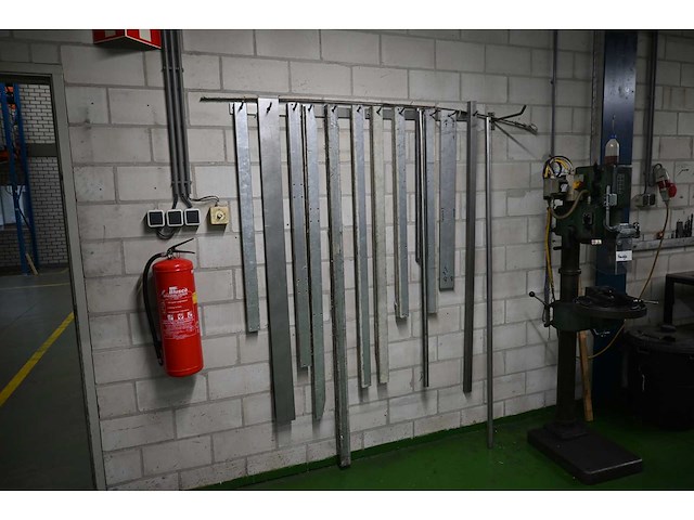 24-delige rvs / aluminium mallenset - afbeelding 1 van  3
