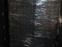 24 kunststof stapelbakken sunware met afmeting 60 x 40 x 37 cm op pallet. let op: kavel is onderdeel van co... onderdeel van combinatiekavel combinatiekavel van 24 pallets met 24 /48 kunststof stapelbakken sunware met afmeting 30/60 x 40 x 37 cm. kavels f0188 t/m f0211 - afbeelding 1 van  2