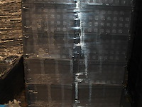 24 kunststof stapelbakken sunware met afmeting 60 x 40 x 37 cm op pallet. let op: kavel is onderdeel van co... onderdeel van combinatiekavel combinatiekavel van 24 pallets met 24 /48 kunststof stapelbakken sunware met afmeting 30/60 x 40 x 37 cm. kavels f0188 t/m f0211 - afbeelding 2 van  2