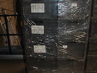 24 kunststof stapelbakken sunware met afmeting 60 x 40 x 37 cm op pallet. let op: kavel is onderdeel van co... onderdeel van combinatiekavel combinatiekavel van 24 pallets met 24 /48 kunststof stapelbakken sunware met afmeting 30/60 x 40 x 37 cm. kavels f0188 t/m f0211 - afbeelding 2 van  2