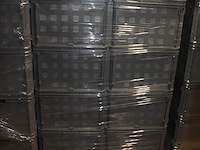 24 kunststof stapelbakken sunware met afmeting 60 x 40 x 37 cm op pallet. let op: kavel is onderdeel van co... onderdeel van combinatiekavel combinatiekavel van 24 pallets met 24 /48 kunststof stapelbakken sunware met afmeting 30/60 x 40 x 37 cm. kavels f0188 t/m f0211 - afbeelding 2 van  2