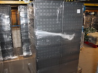 24 kunststof stapelbakken sunware met afmeting 60 x 40 x 37 cm op pallet. let op: kavel is onderdeel van co... onderdeel van combinatiekavel combinatiekavel van 24 pallets met 24 /48 kunststof stapelbakken sunware met afmeting 30/60 x 40 x 37 cm. kavels f0188 t/m f0211 - afbeelding 2 van  2