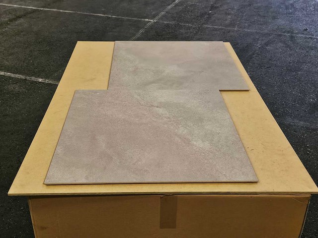 24 m2 laminaat tegel - 610 x 610 x 8 mm - afbeelding 2 van  2