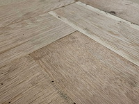24 m2 parket eiken visgraat massief - 1000 x 120 x 19 mm - afbeelding 1 van  3
