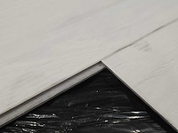 24 m2 pvc spc click visgraat - 610 x 150 x 6 mm - afbeelding 1 van  2