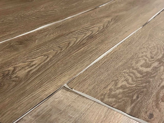 24 m2 pvc zelfklevend stroken - 1219 x 184 x 2,5 mm - afbeelding 2 van  3